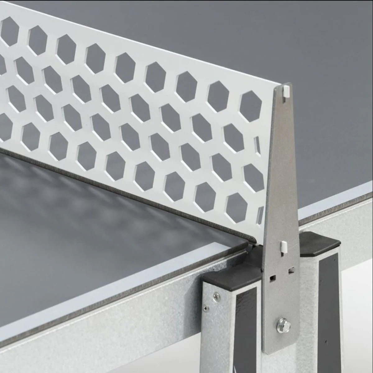 Cornilleau Pro 540M Outdoor Table Tennis Table (Communal Table) - Image 3