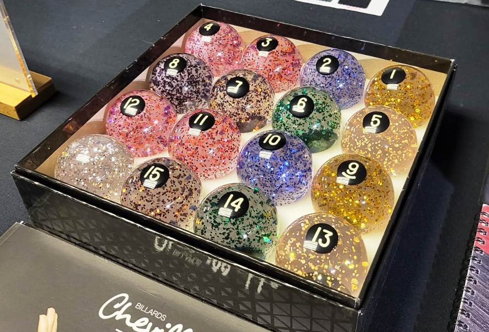 Panther Crystal Sparkling Pool Ball Set - Image 6