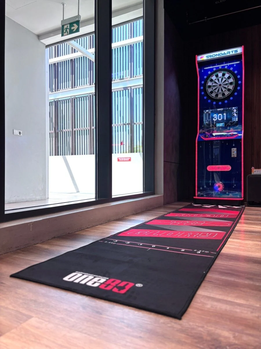 Tron DX Free-Standing Electronic Darts Machine (Free Play / Coin-operated) - Image 7